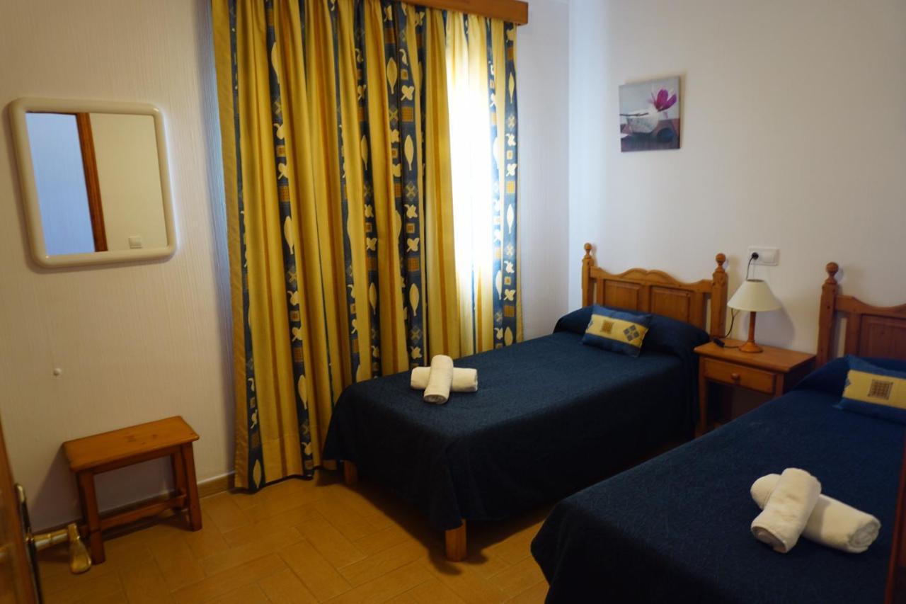 Apartamentos Punta Prima Beach Екстер'єр фото
