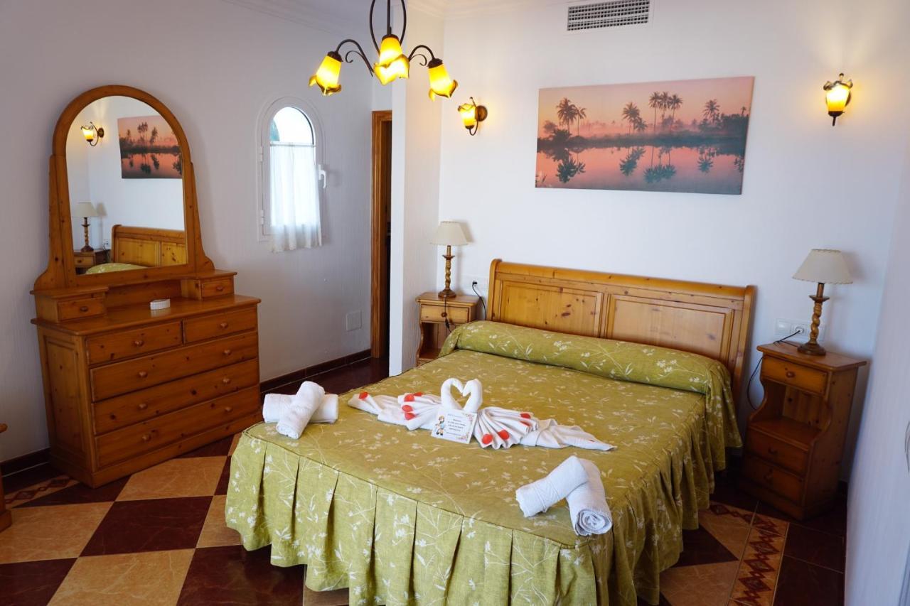 Apartamentos Punta Prima Beach Екстер'єр фото