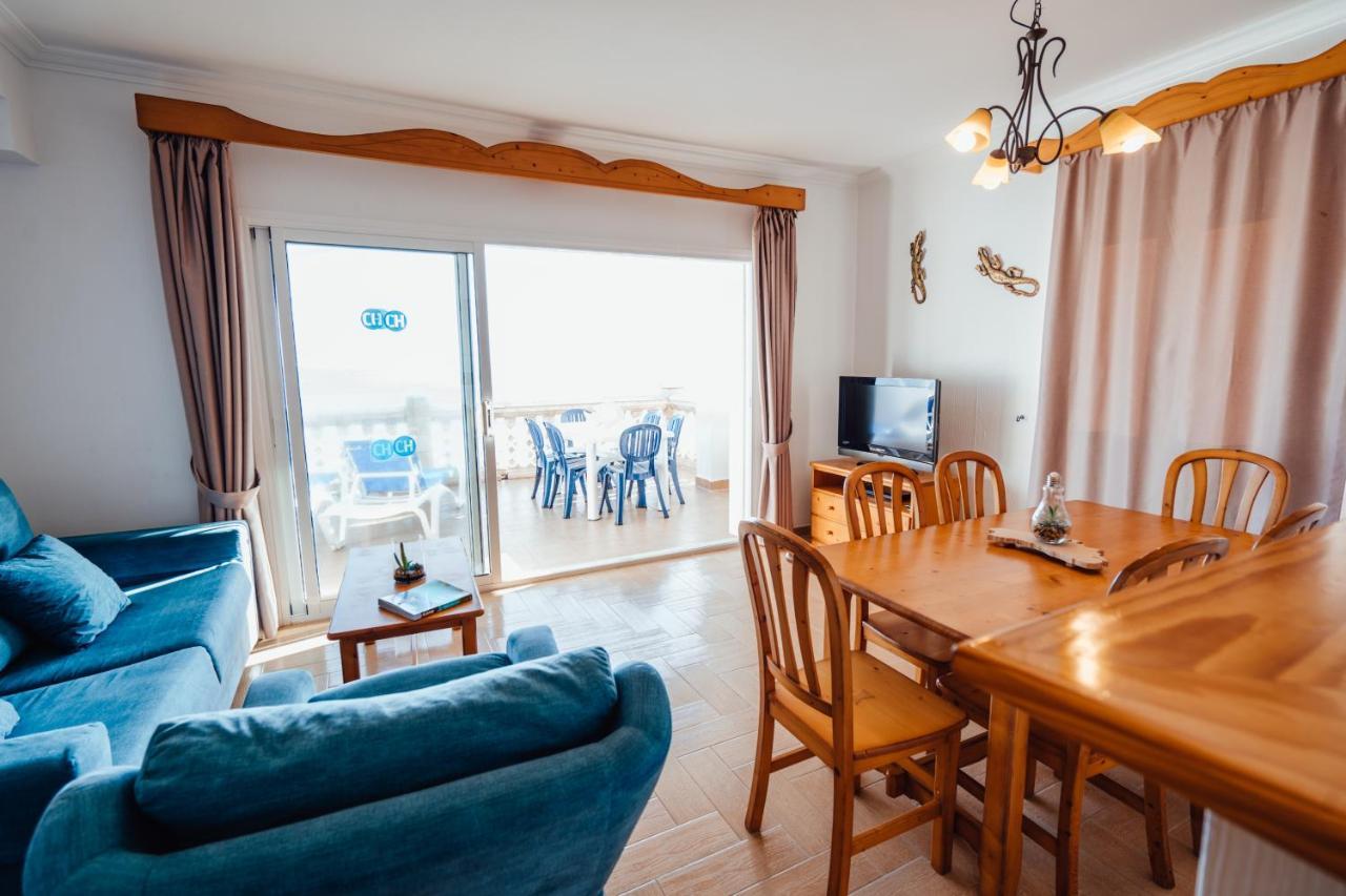 Apartamentos Punta Prima Beach Екстер'єр фото