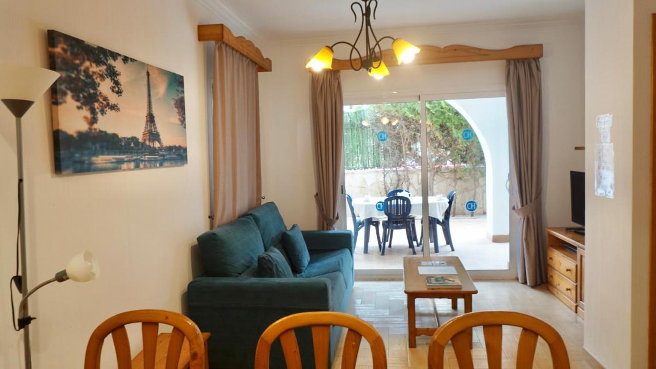 Apartamentos Punta Prima Beach Екстер'єр фото