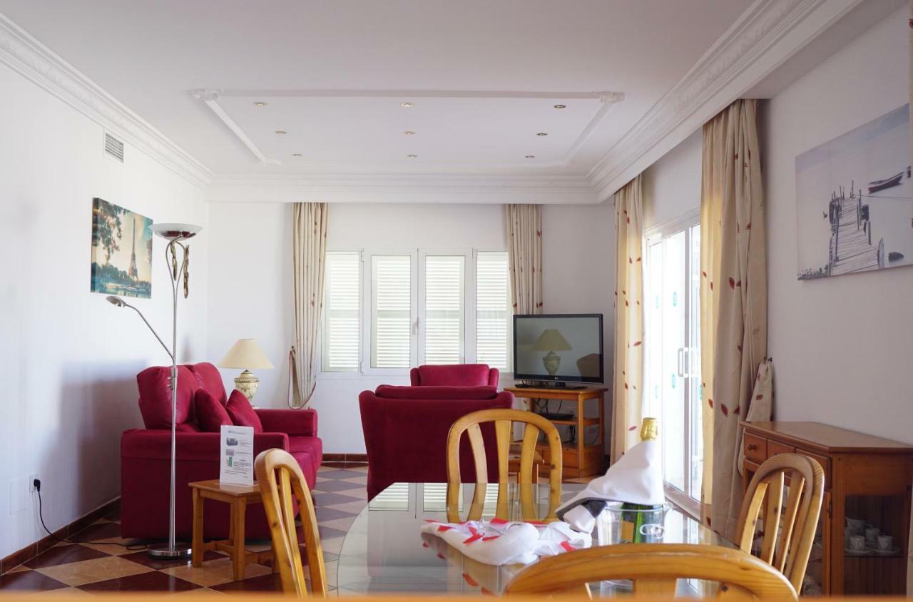 Apartamentos Punta Prima Beach Екстер'єр фото