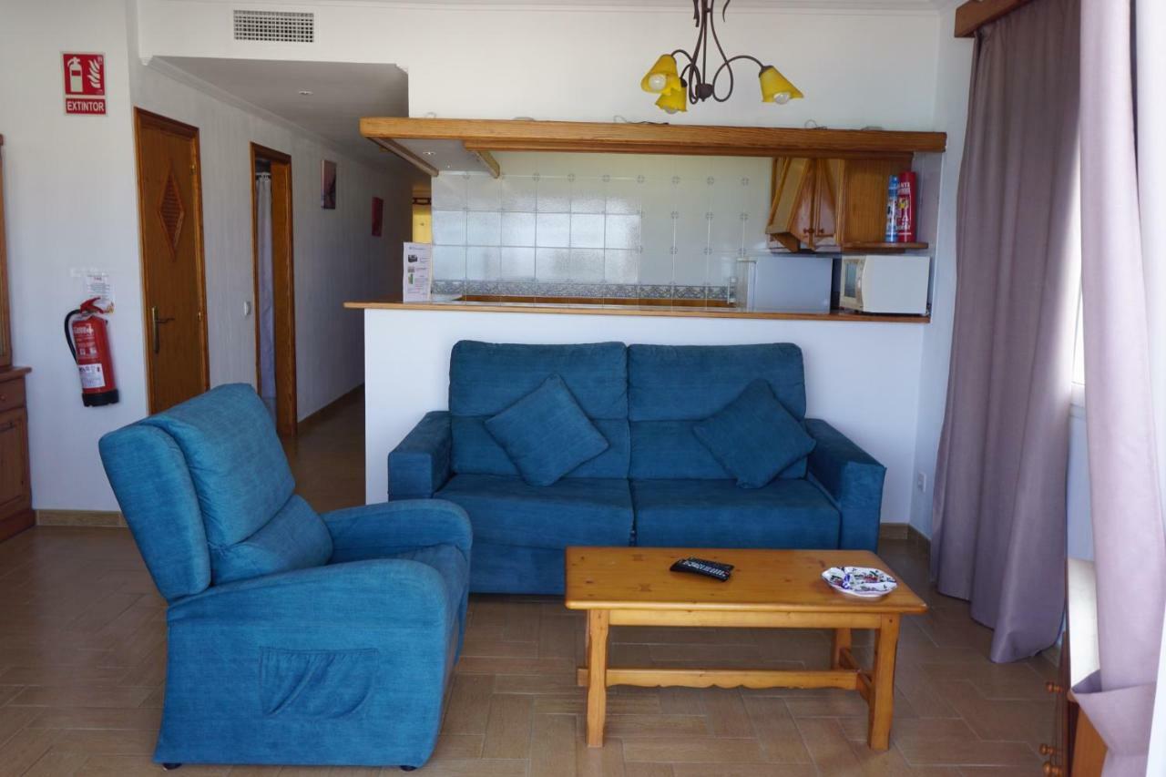 Apartamentos Punta Prima Beach Екстер'єр фото